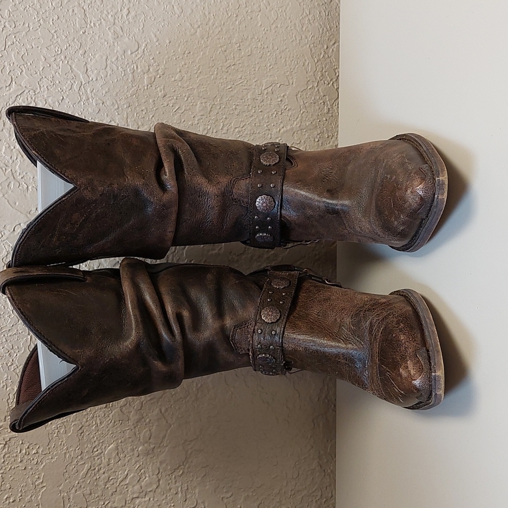 Durango Crush boots sz 7.5 runs narrow